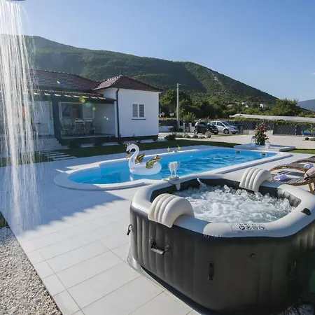 Villa Noemi Sinj